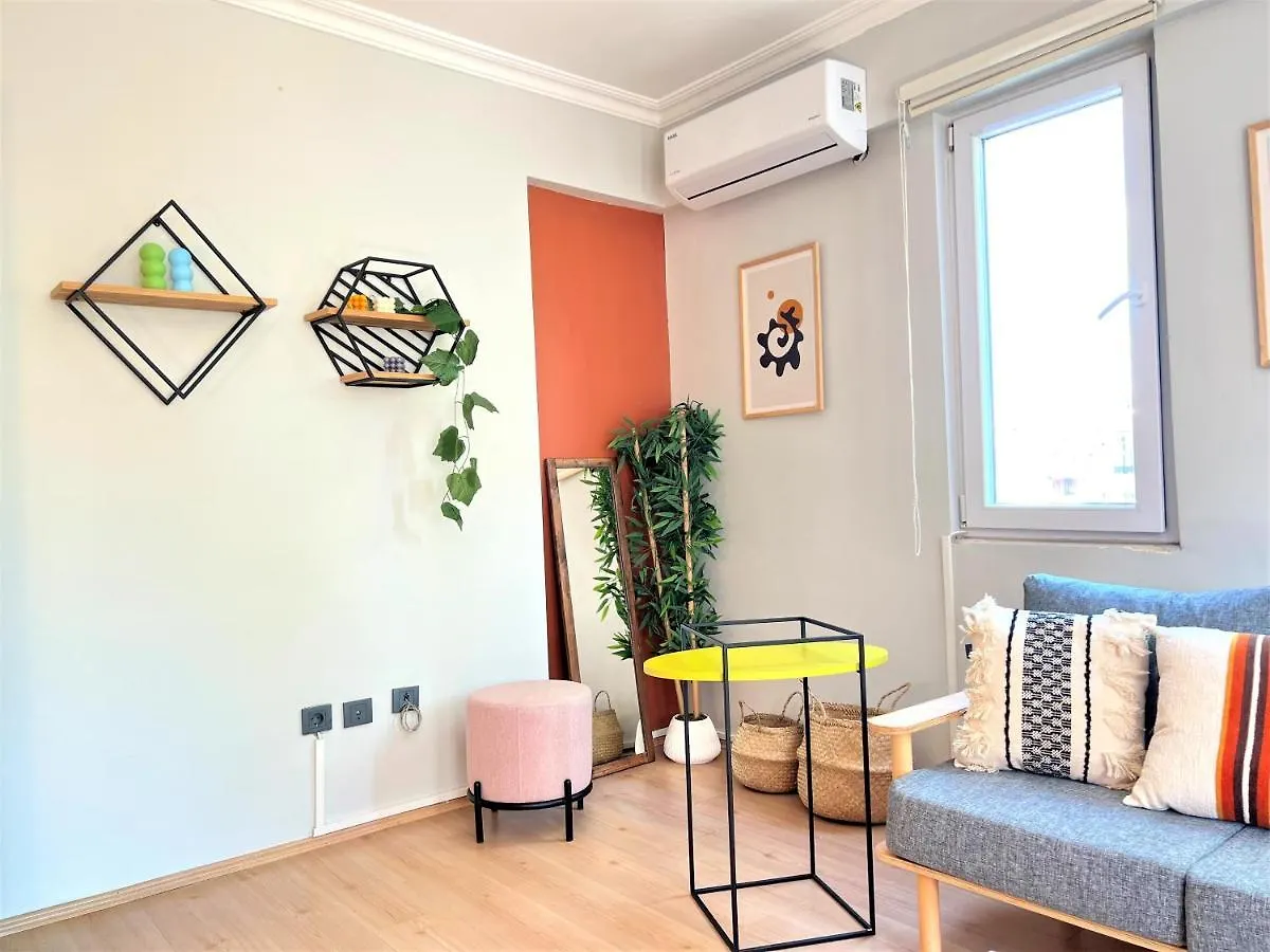 Wonder Homes- Cozy Flat, 2Br, Terrace, Cihangir, Frz3 Istanbul Apartment